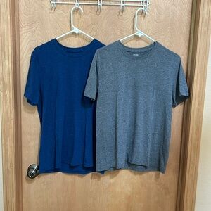 2 Men’s Sonoma T-shirts. Gently used. Size medium